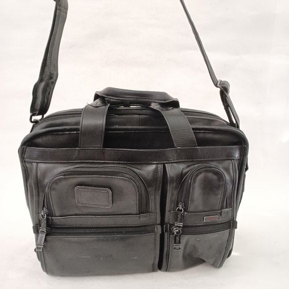 Tumi Other - 🖤💼 Black Leather Tumi Expandable Laptop Bag w leather shoulder strap 💼🖤